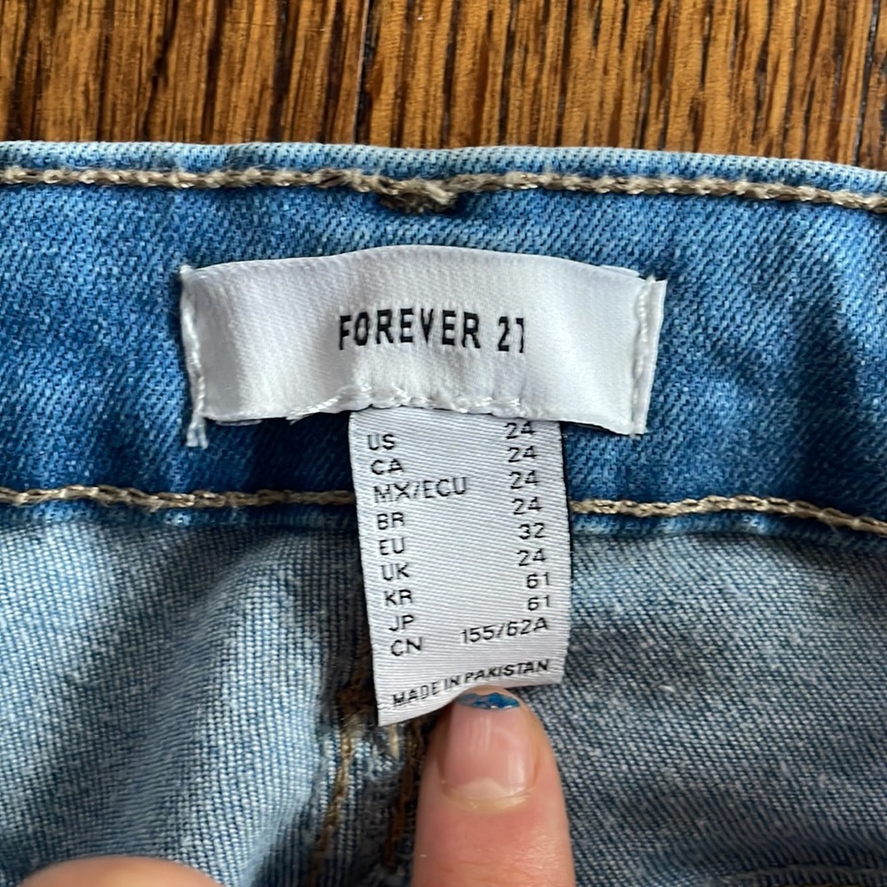 Jeans - Picture 2 of 2